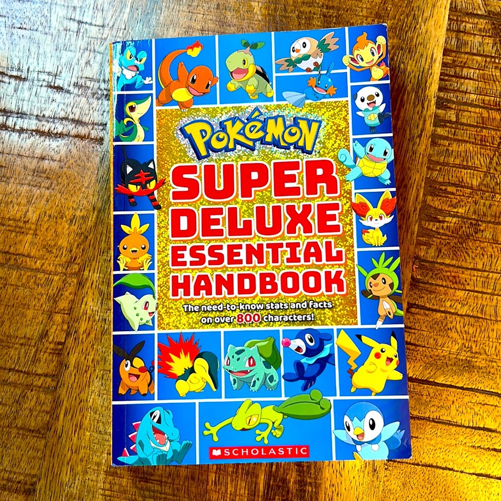 Pokémon super deluxe essential handbook for collectors